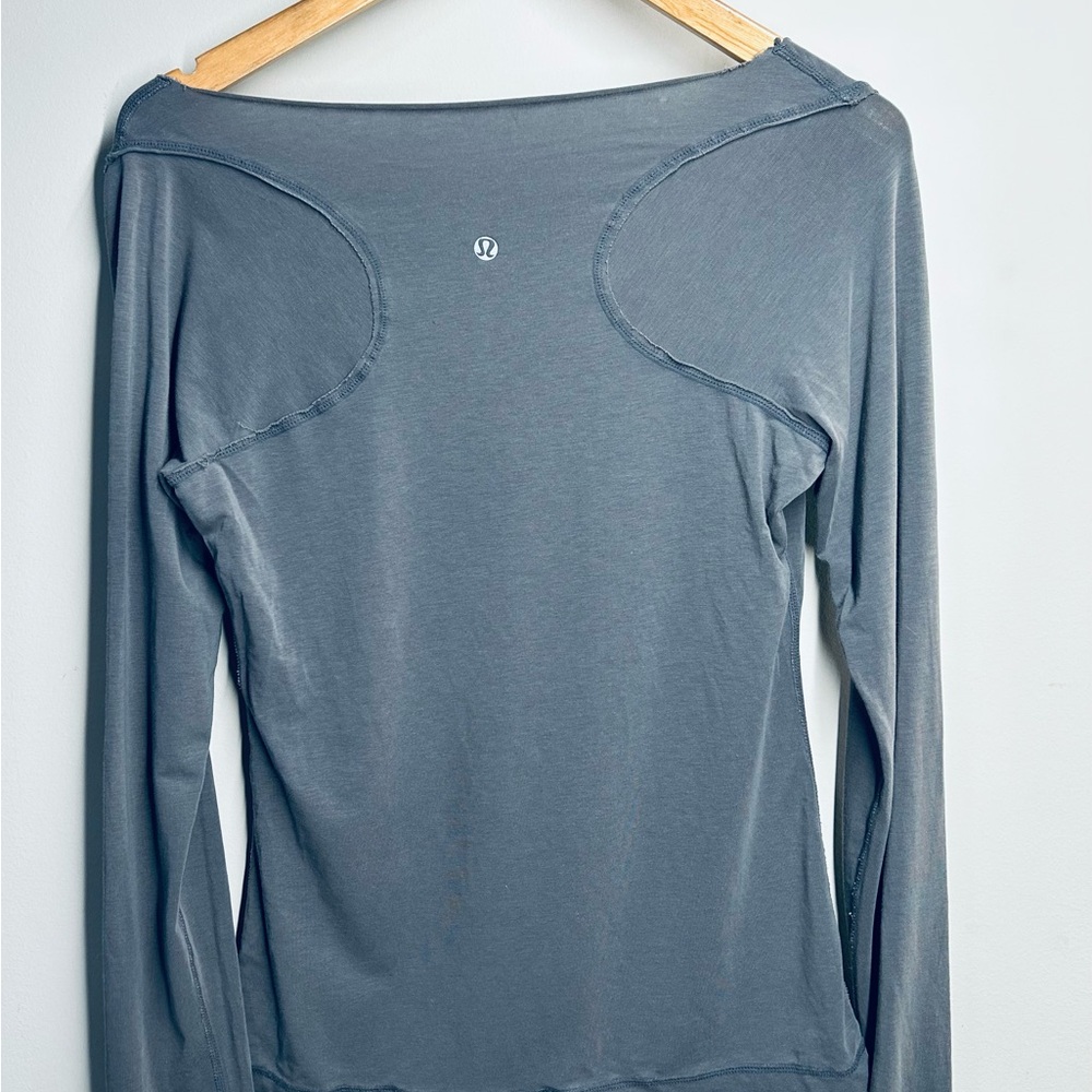 lululemon athletica Long Sleeve Scoop Back Top in Slate